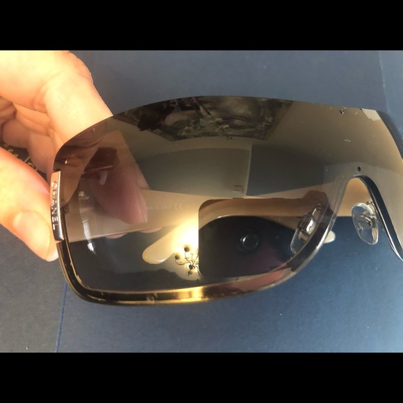 Chanel sunglasses /authentic - Picture 4 of 10